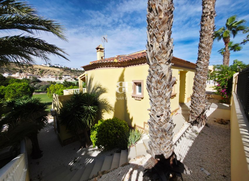 Herverkoop - Villa -
Ciudad Quesada