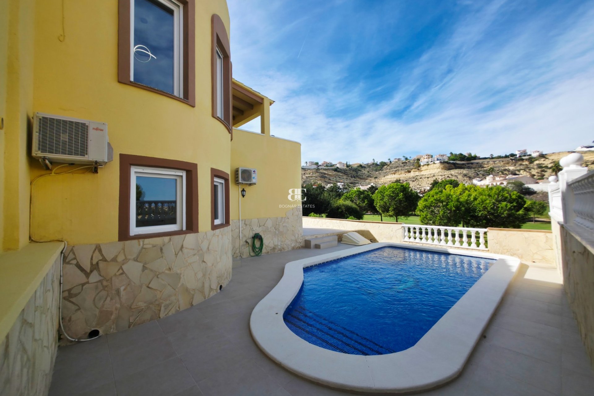 Herverkoop - Villa -
Ciudad Quesada