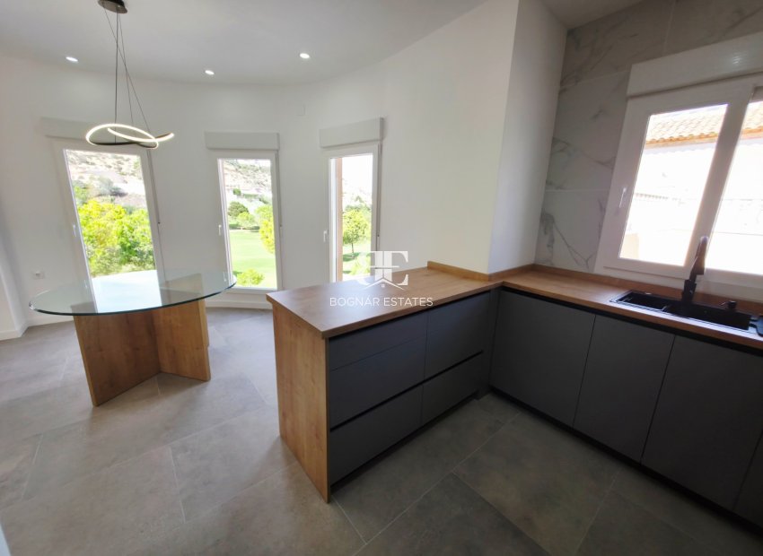 Herverkoop - Villa -
Ciudad Quesada