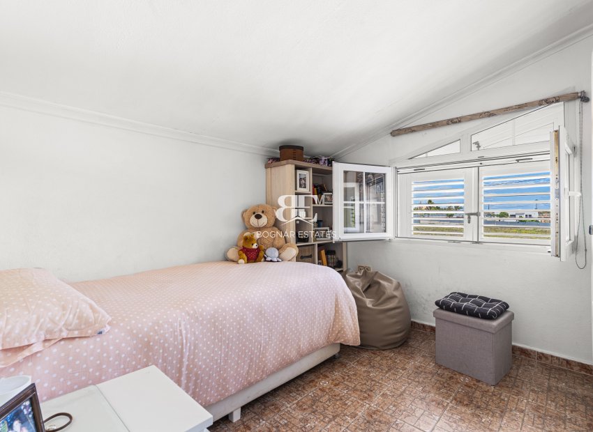 Herverkoop - Villa -
El Altet - San Francisco de Asis