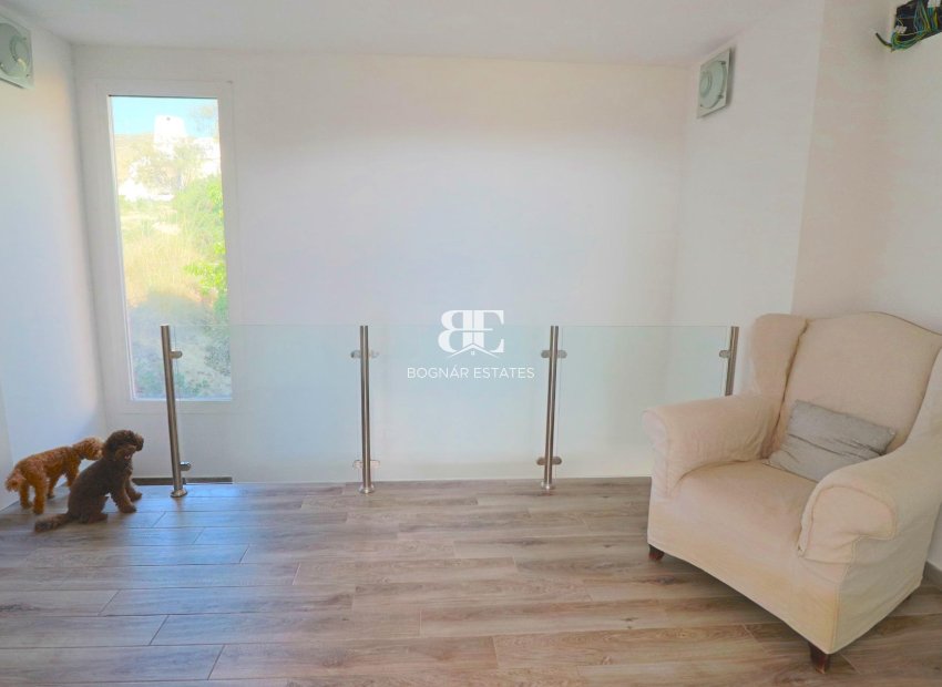 Herverkoop - Villa -
El Campello - Coveta fuma