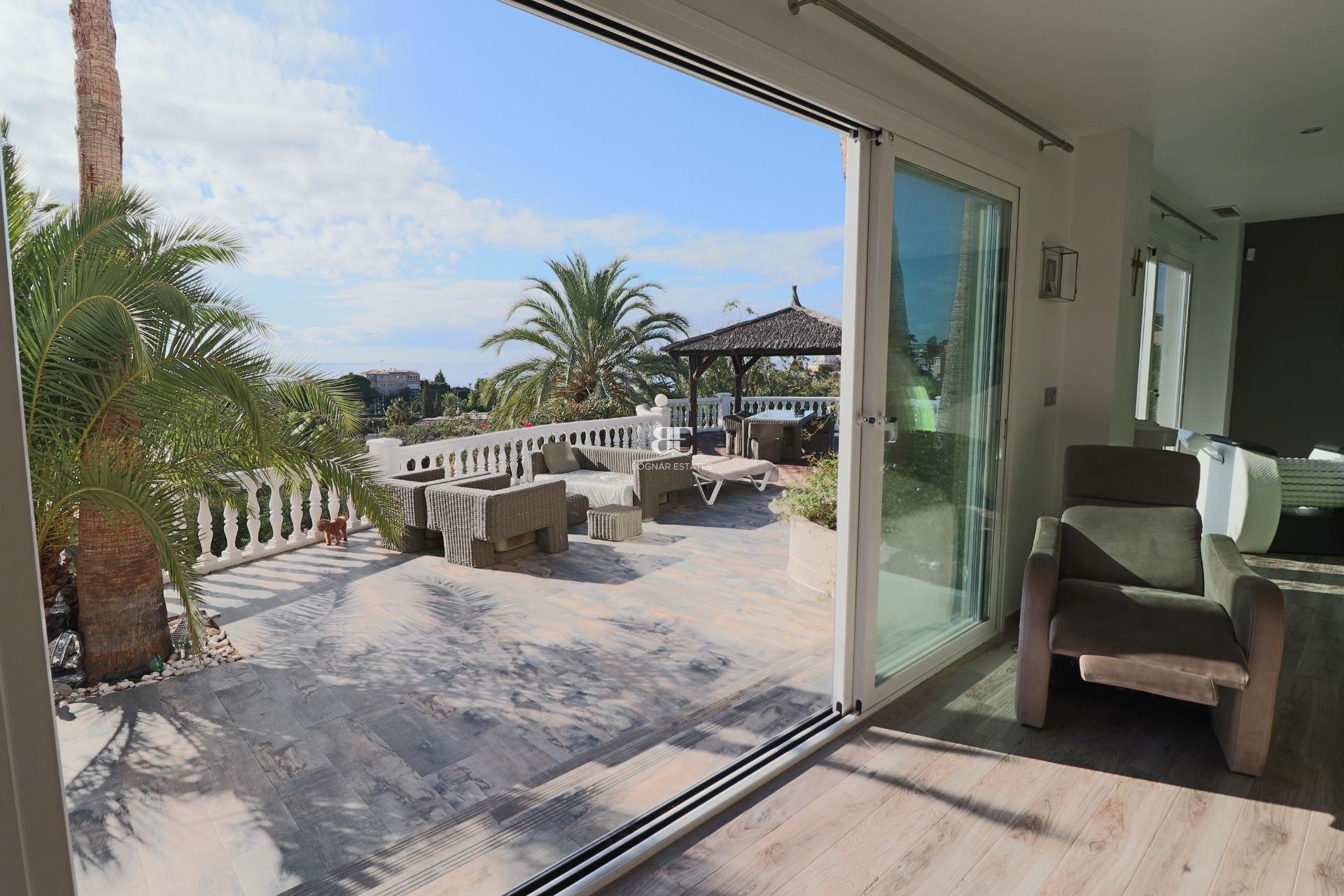 Herverkoop - Villa -
El Campello - Coveta fuma