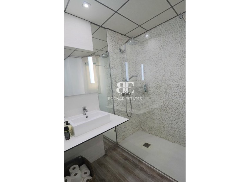 Herverkoop - Villa -
El Campello - Coveta fuma