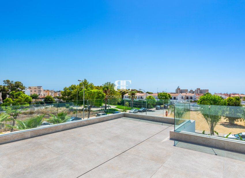 Herverkoop - Villa -
El Campello - El Amerador