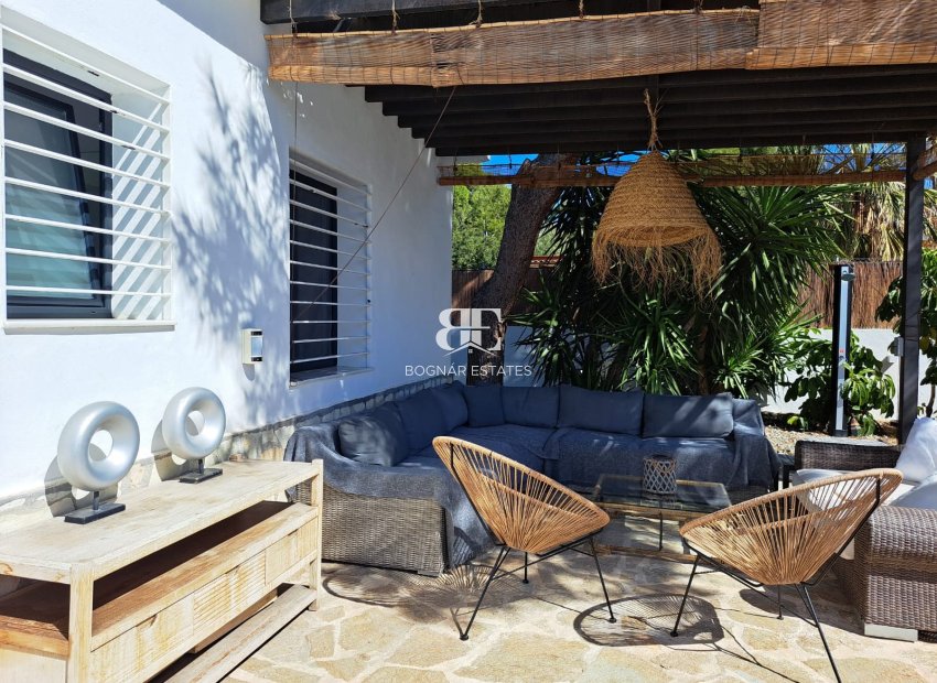 Herverkoop - Villa -
El Campello