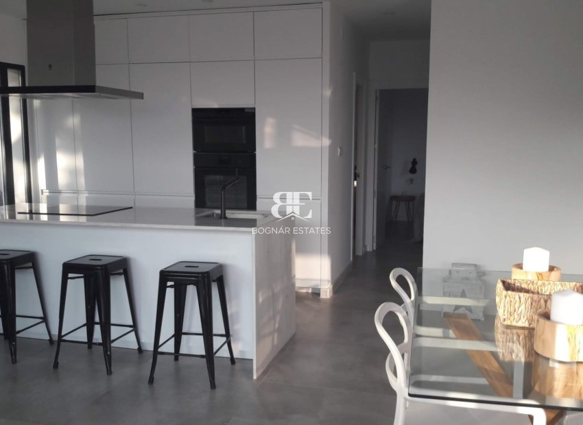 Herverkoop - Villa -
El Campello