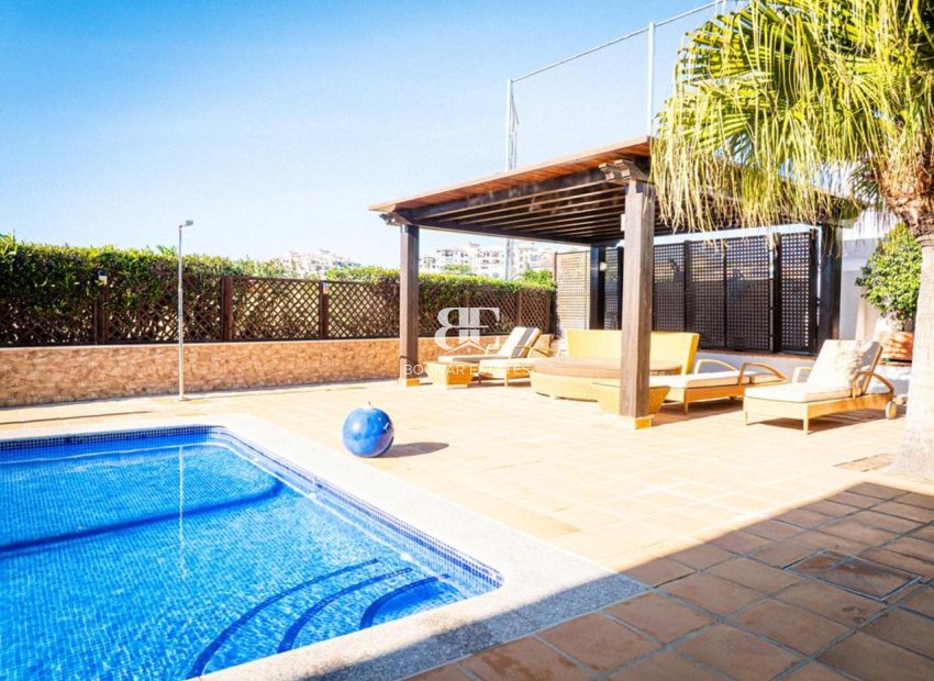 Herverkoop - Villa -
El Valle Golf Resort