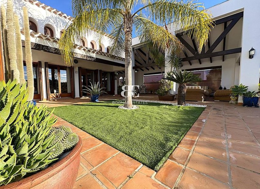 Herverkoop - Villa -
El Valle Golf Resort