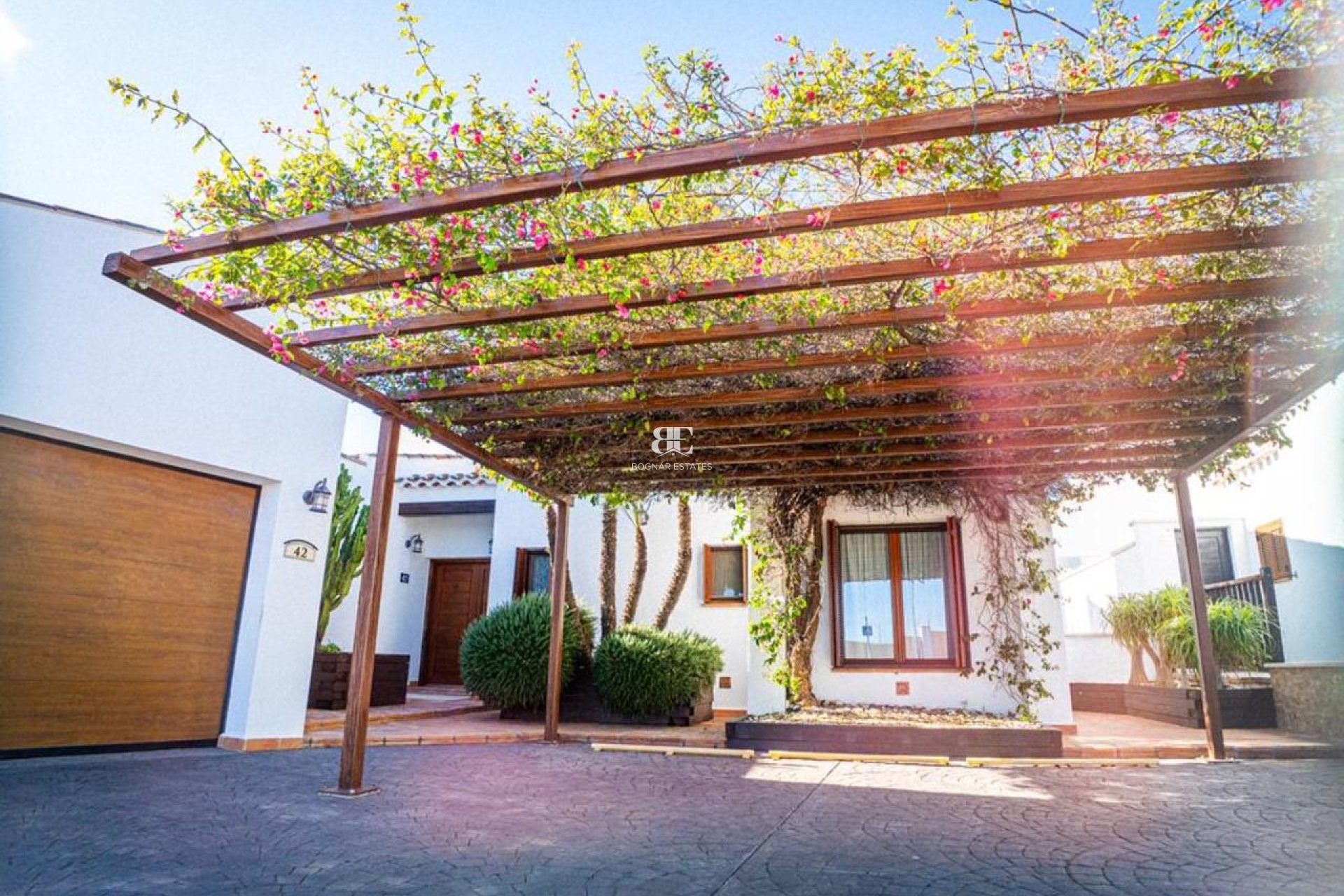 Herverkoop - Villa -
El Valle Golf Resort