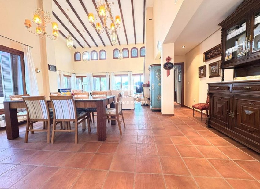 Herverkoop - Villa -
El Valle Golf Resort