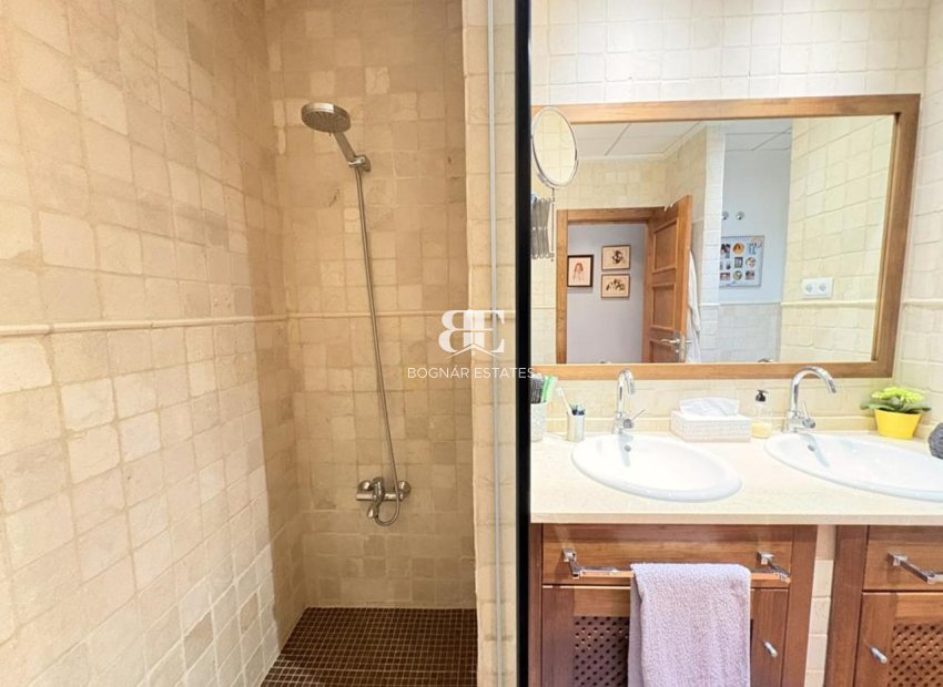 Herverkoop - Villa -
El Valle Golf Resort