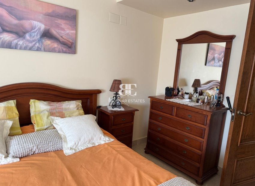 Herverkoop - Villa -
Elche - La Marina