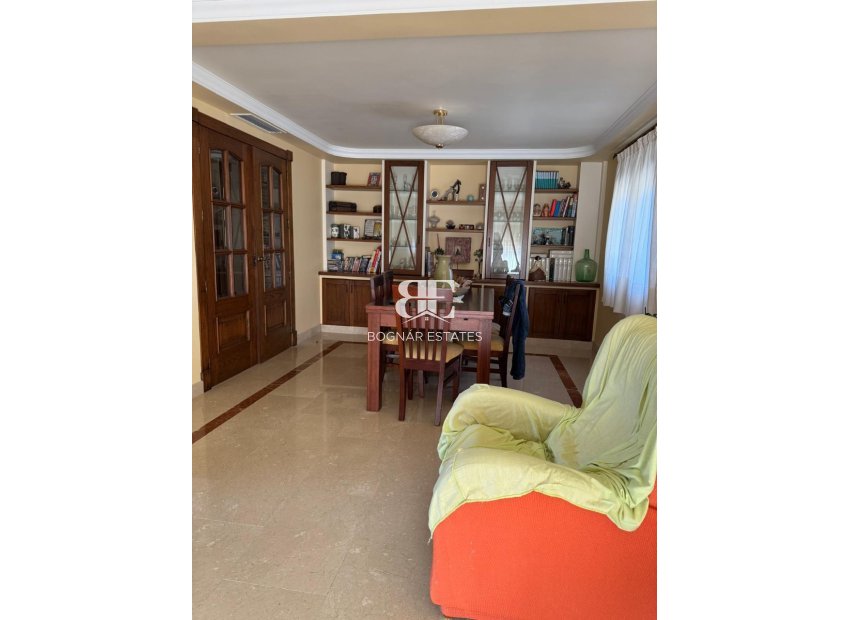 Herverkoop - Villa -
Elche - La Marina