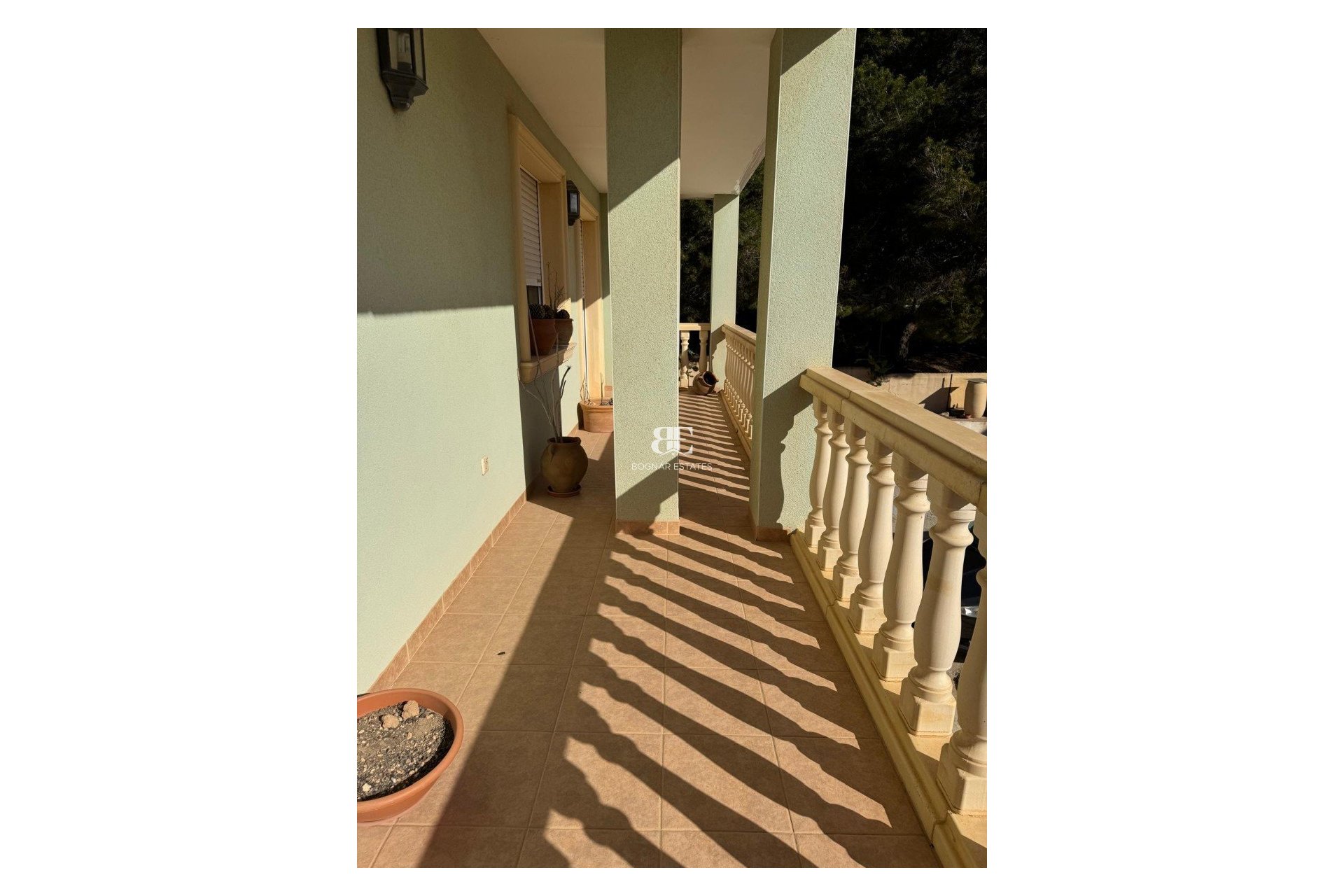 Herverkoop - Villa -
Elche - La Marina