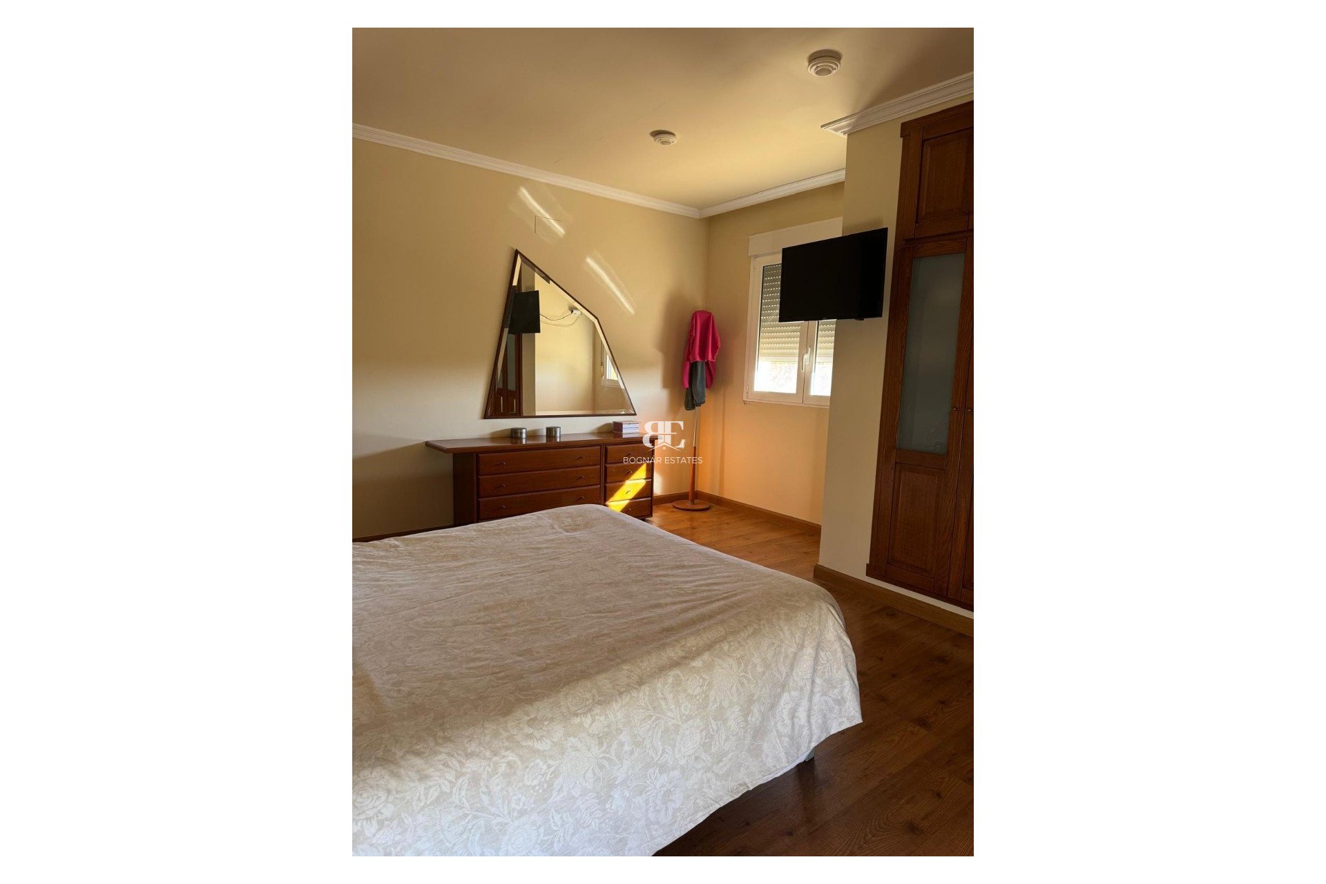 Herverkoop - Villa -
Elche - La Marina