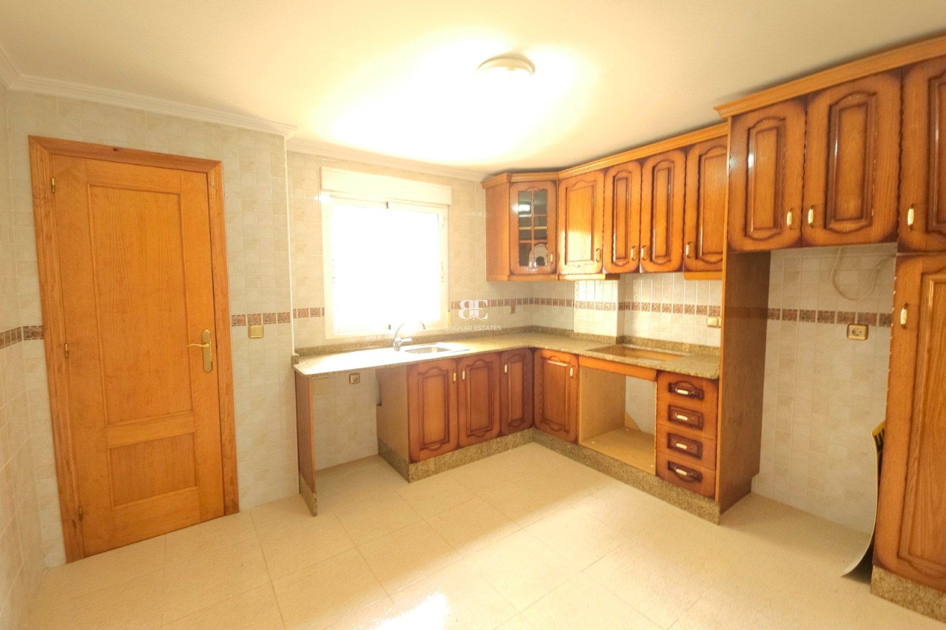 Herverkoop - Villa -
Elche - La Marina