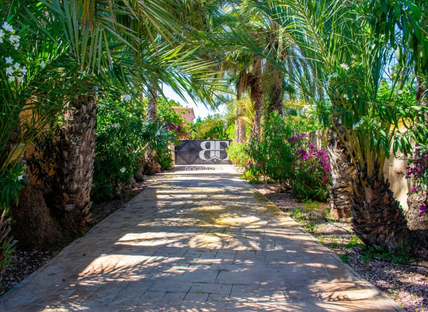 Herverkoop - Villa -
Elche - La Marina