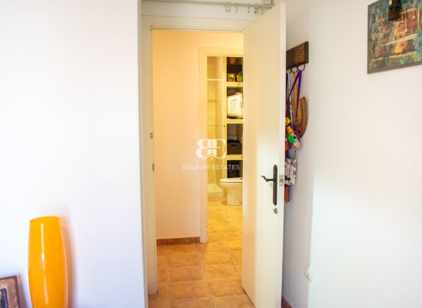 Herverkoop - Villa -
Elche - La Marina
