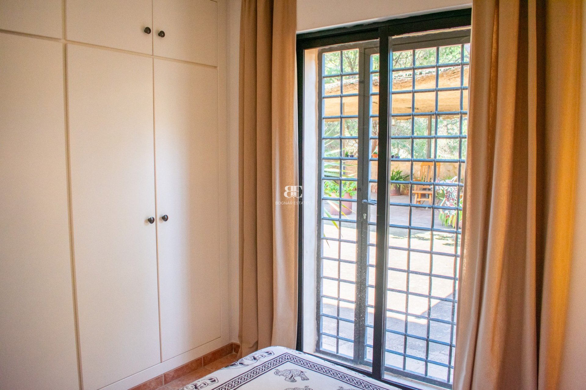 Herverkoop - Villa -
Elche - La Marina