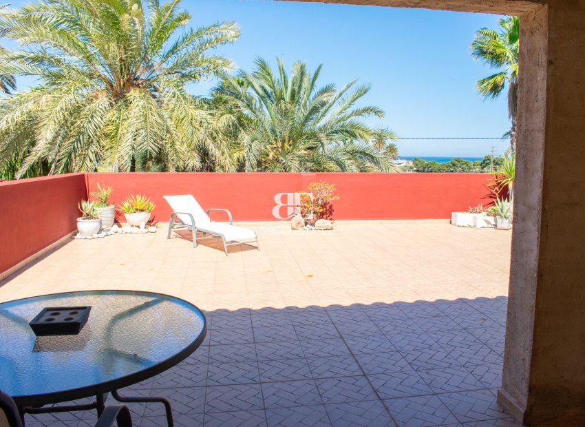 Herverkoop - Villa -
Elche - La Marina