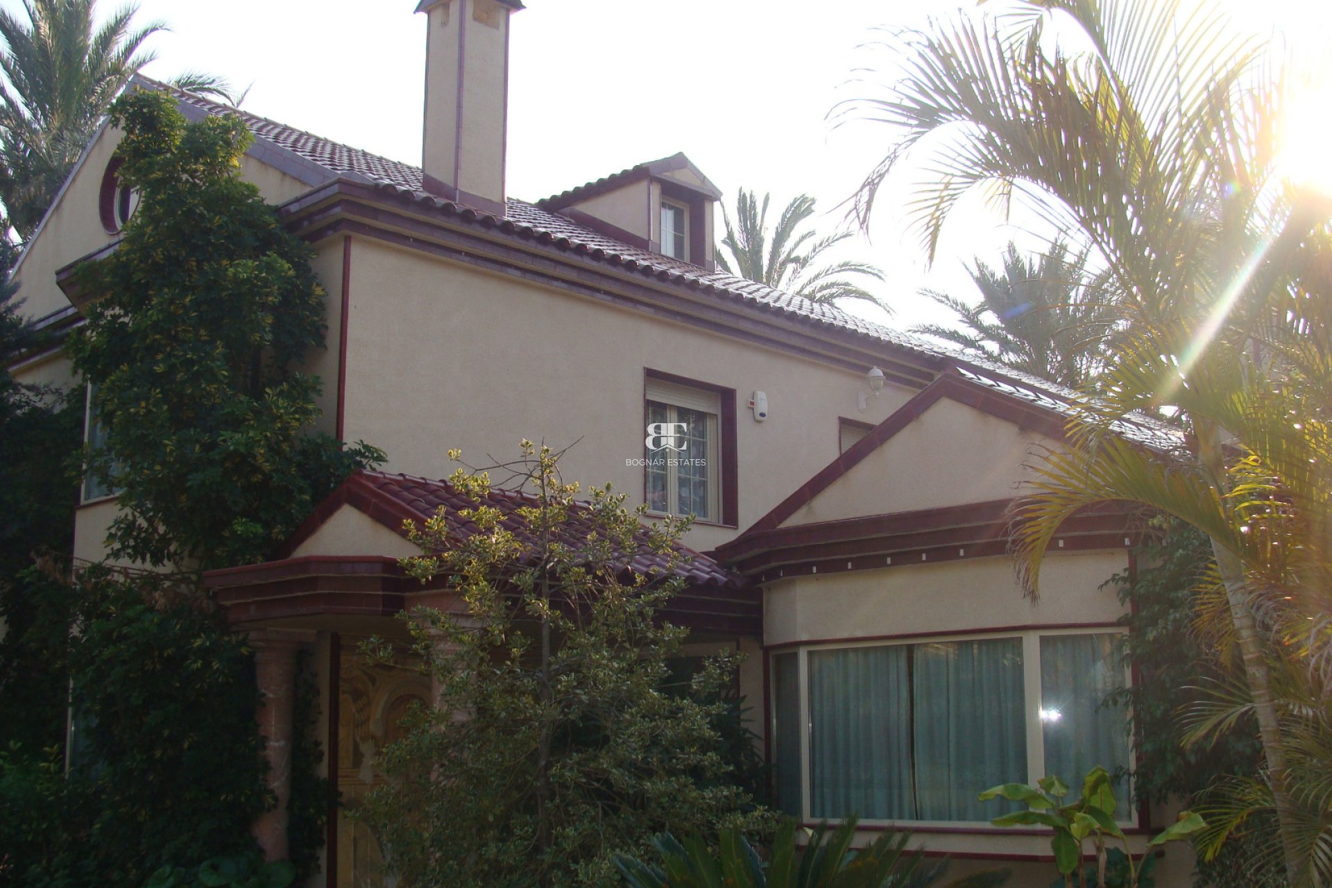 Herverkoop - Villa -
Elche