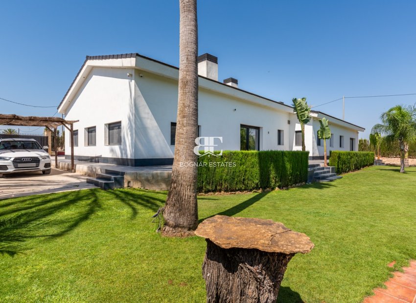 Herverkoop - Villa -
Elche