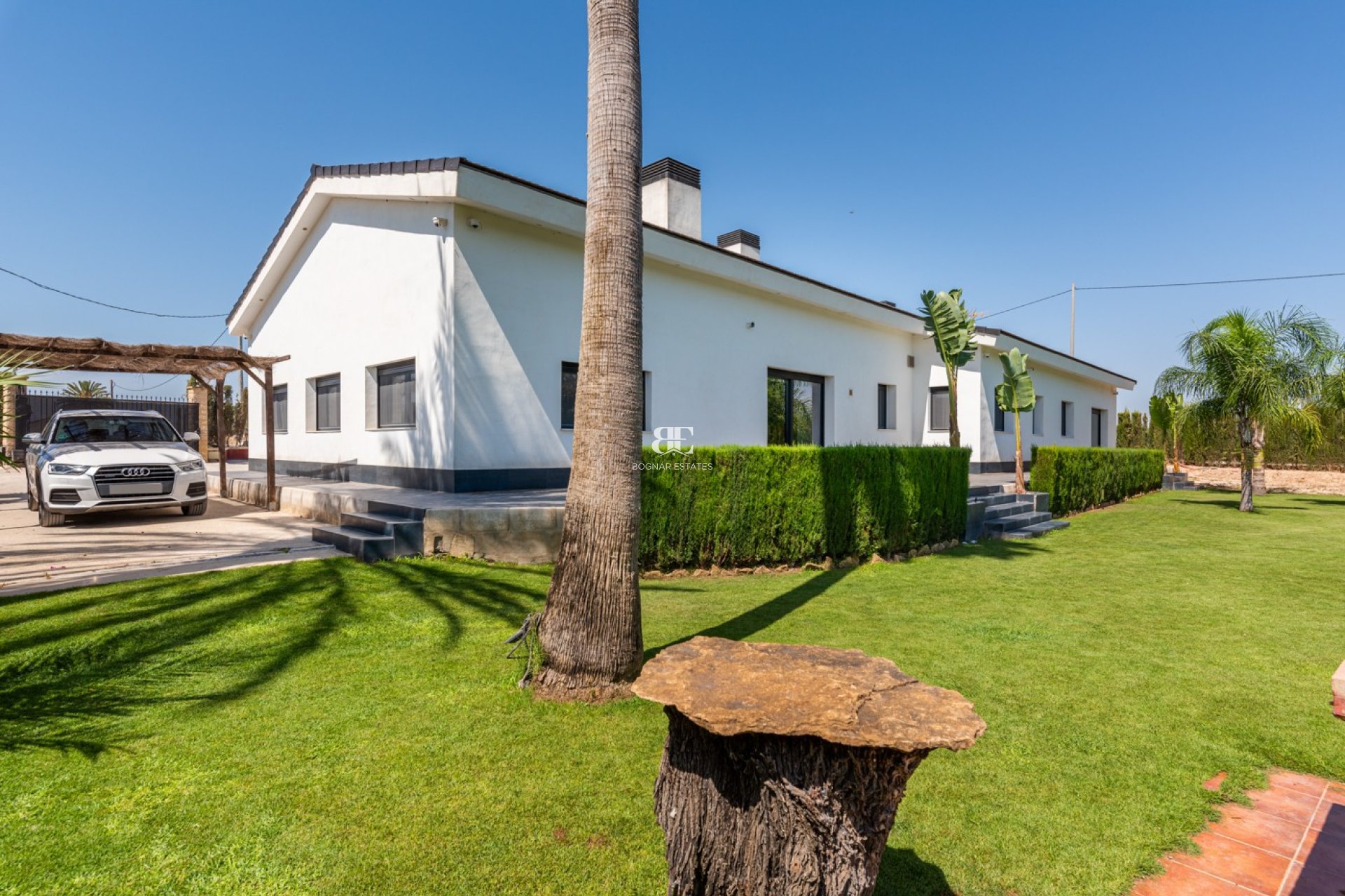 Herverkoop - Villa -
Elche