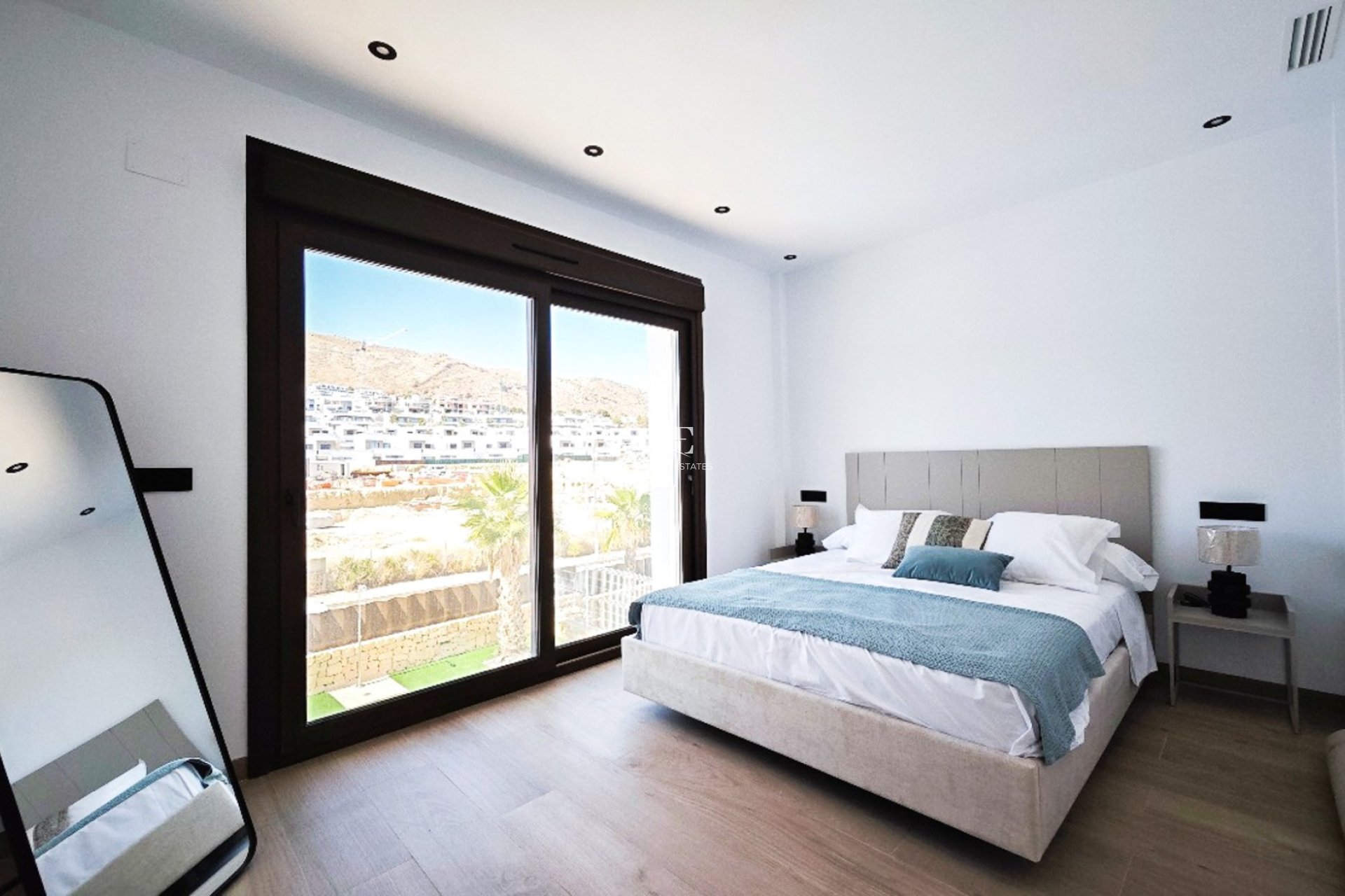 Herverkoop - Villa -
Finestrat - Balcón de finestrat
