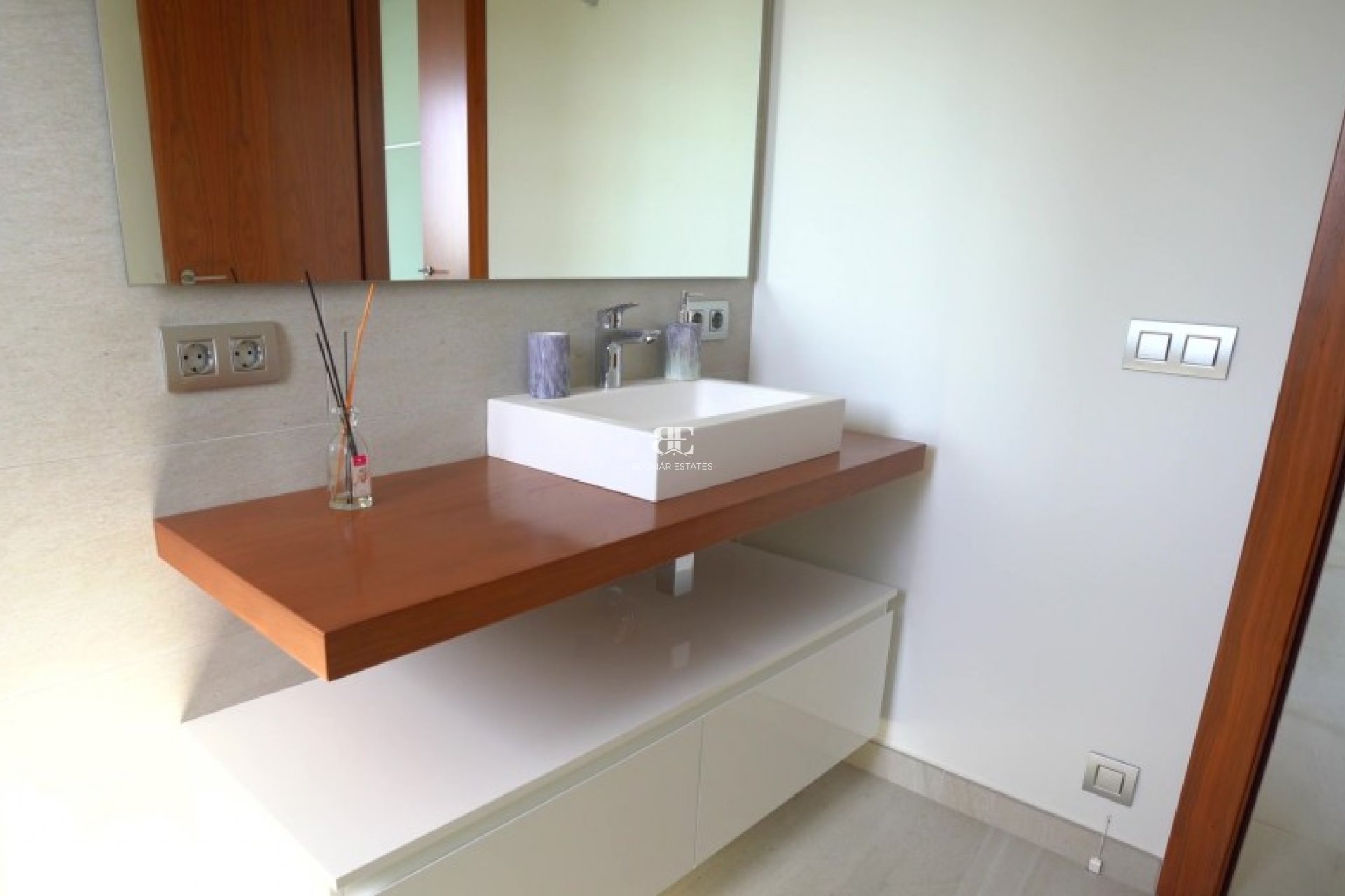 Herverkoop - Villa -
Finestrat - Golf Bahía