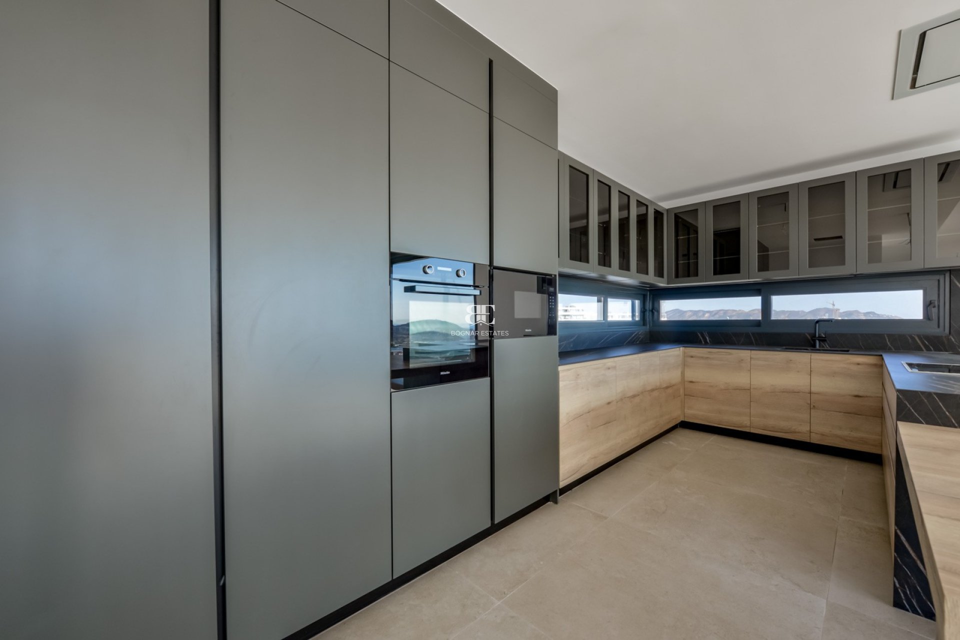 Herverkoop - Villa -
Finestrat - Sierra Cortina