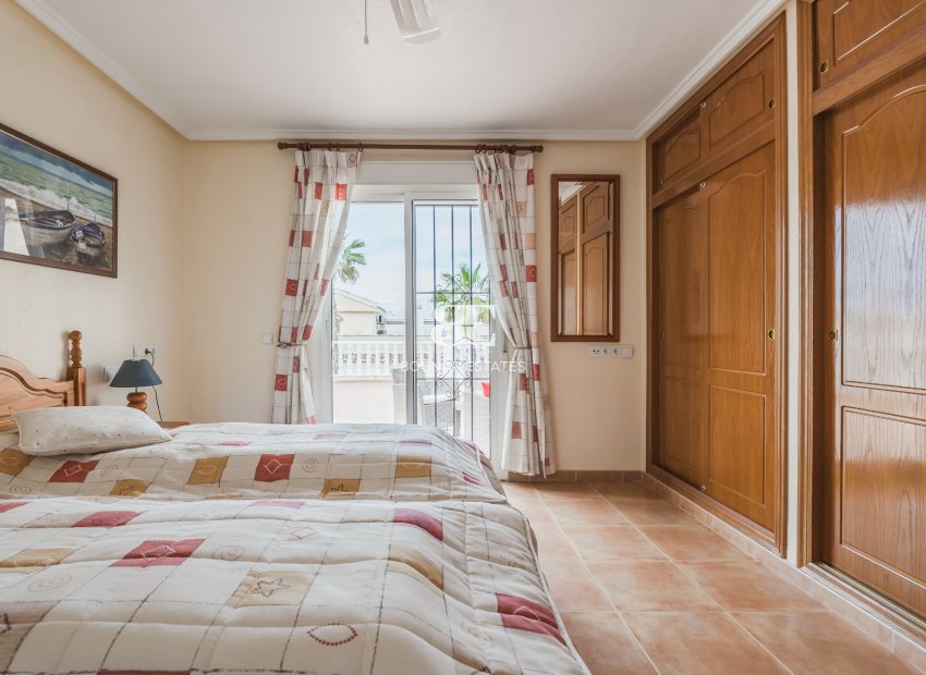 Herverkoop - Villa -
Gran Alacant - Monte y Mar