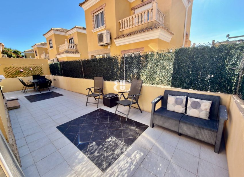 Herverkoop - Villa -
Guardamar del Segura - El Raso