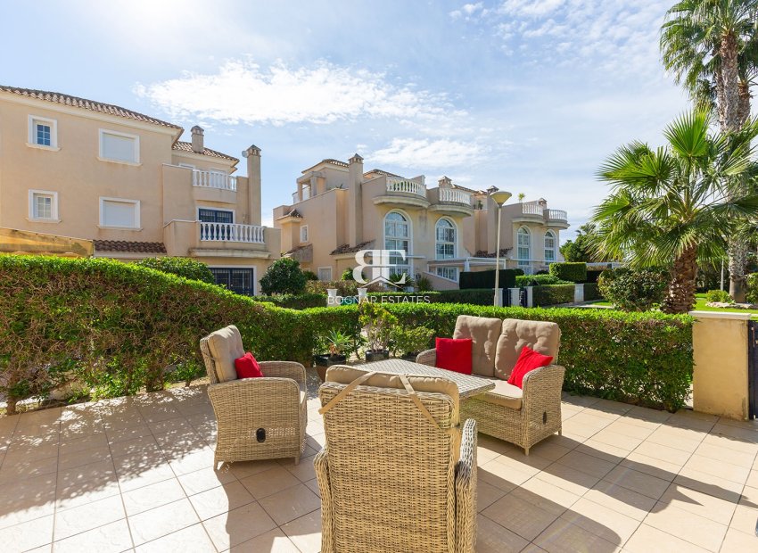 Herverkoop - Villa -
Guardamar del Segura - El Raso