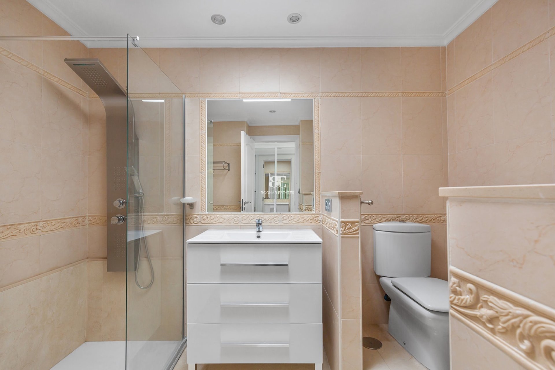 Herverkoop - Villa -
Guardamar del Segura - El Raso