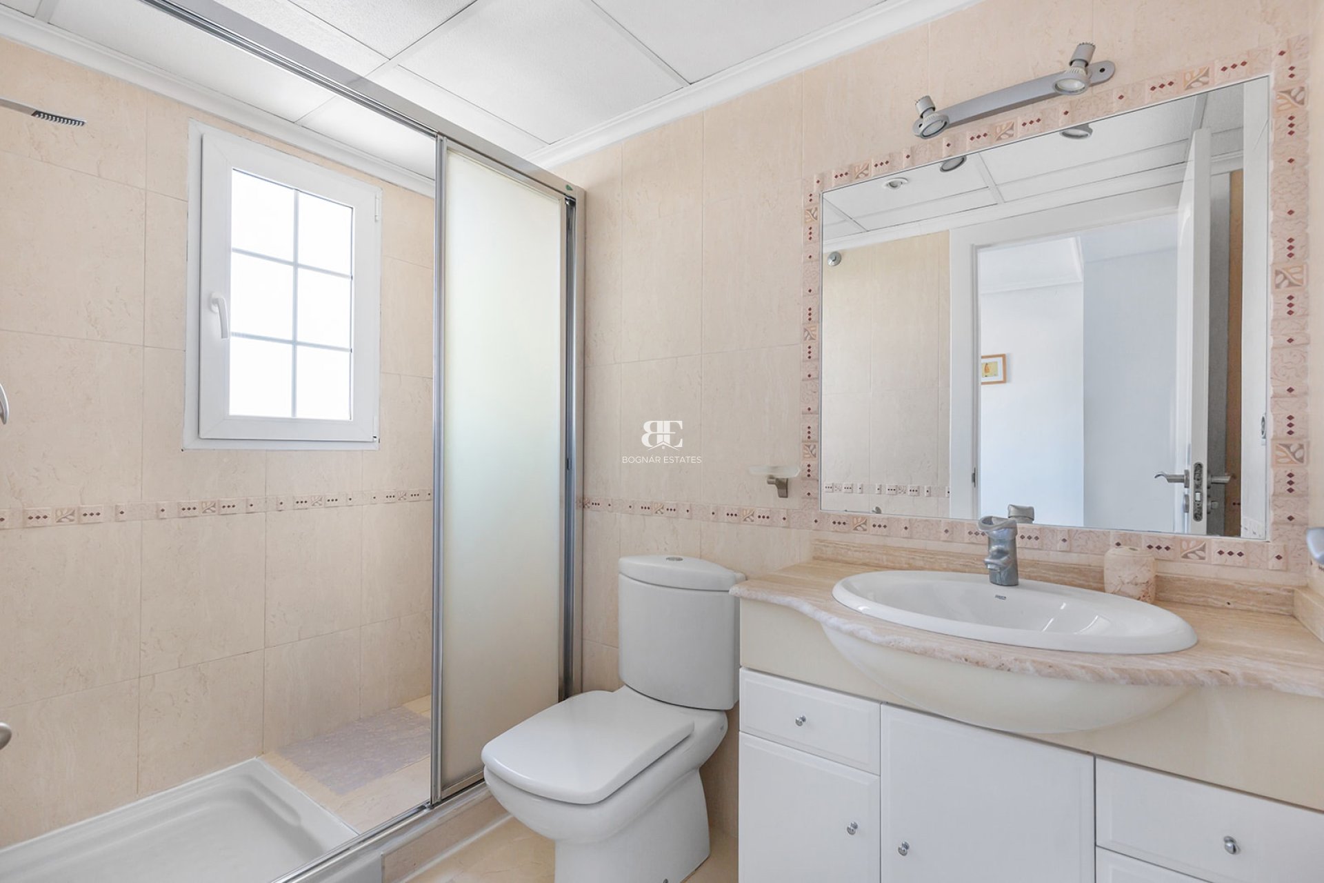 Herverkoop - Villa -
Guardamar del Segura - El Raso