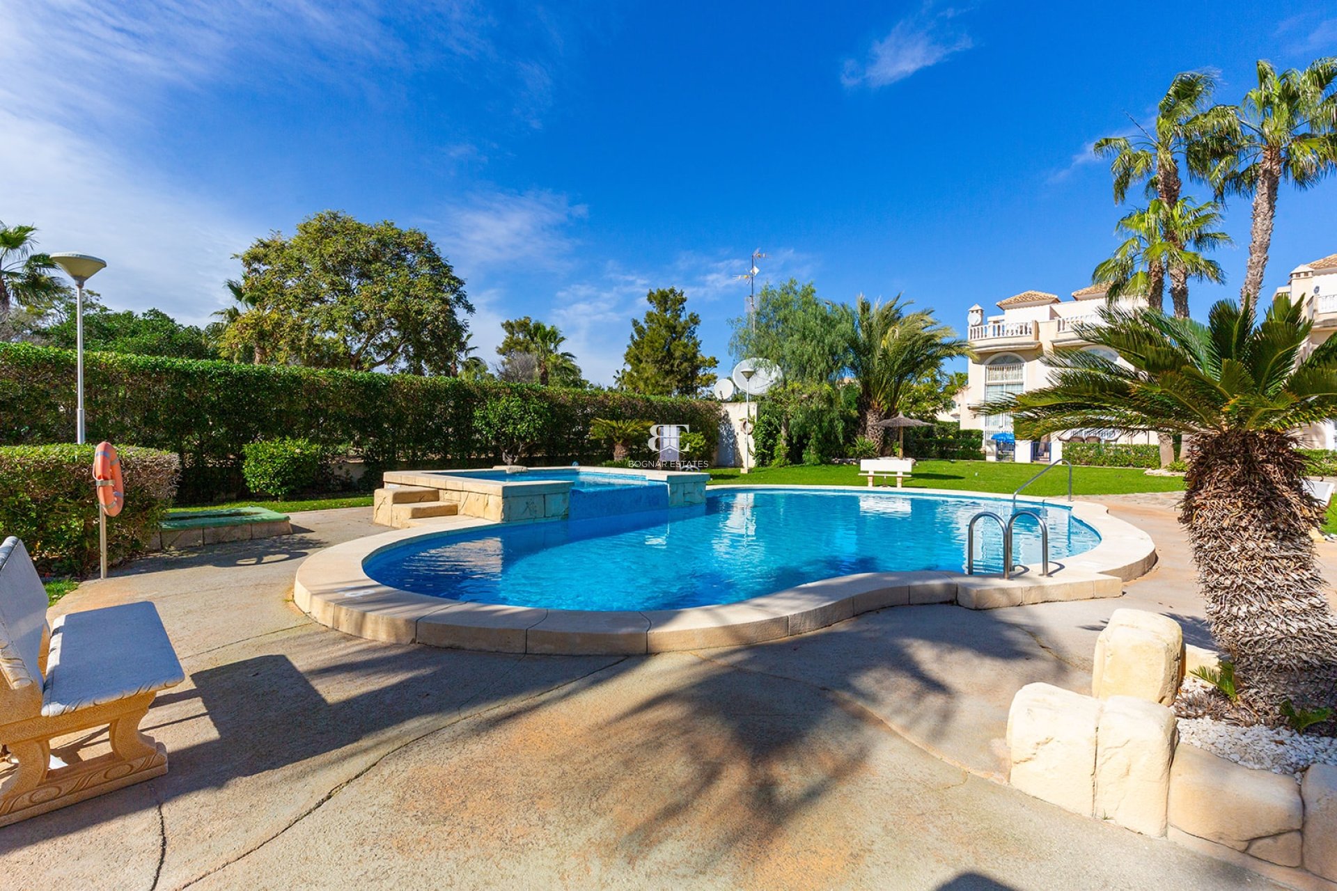 Herverkoop - Villa -
Guardamar del Segura - El Raso