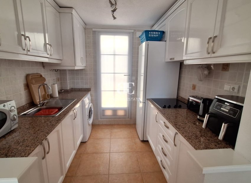 Herverkoop - Villa -
Guardamar del Segura - El Raso