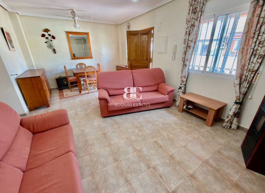 Herverkoop - Villa -
Guardamar del Segura