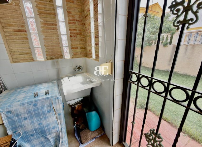 Herverkoop - Villa -
Guardamar del Segura