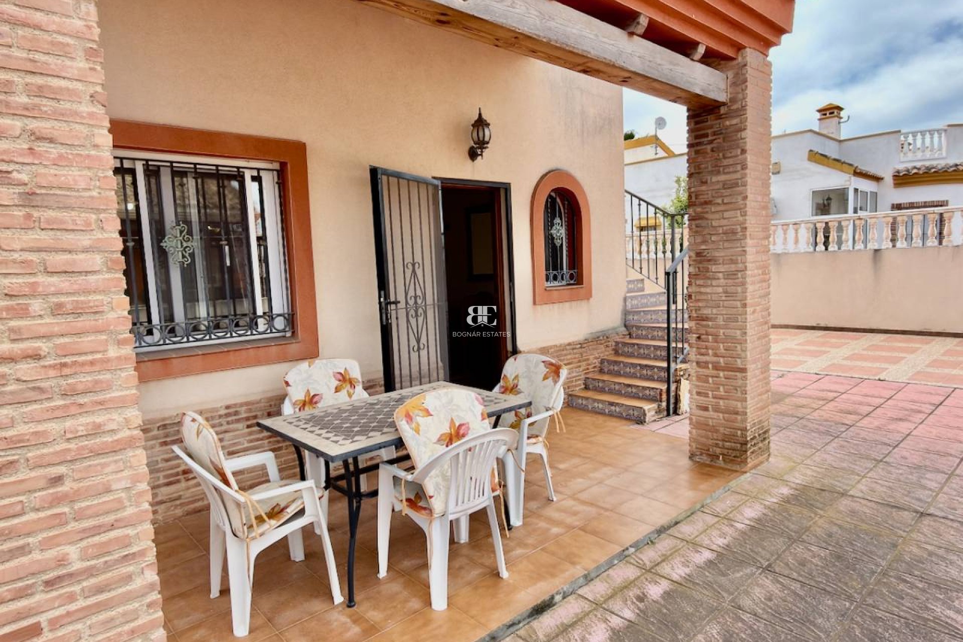 Herverkoop - Villa -
Guardamar del Segura