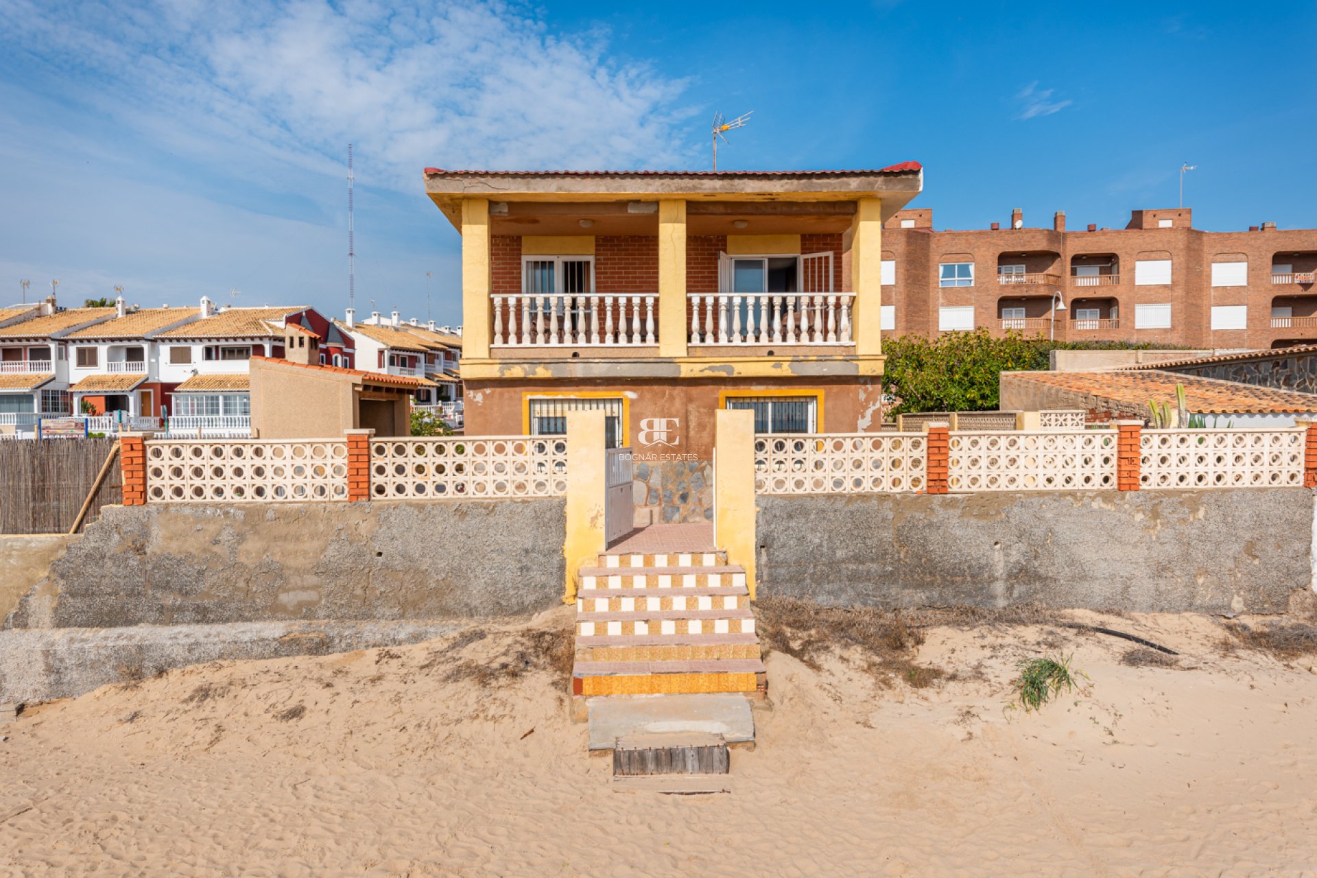 Herverkoop - Villa -
Guardamar del Segura