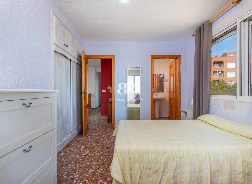 Herverkoop - Villa -
Guardamar del Segura