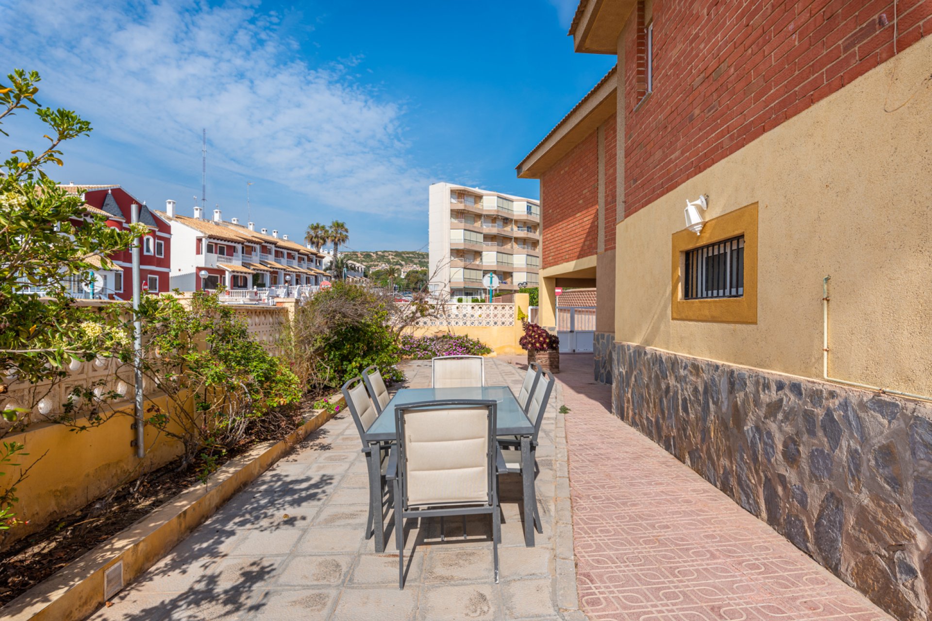 Herverkoop - Villa -
Guardamar del Segura