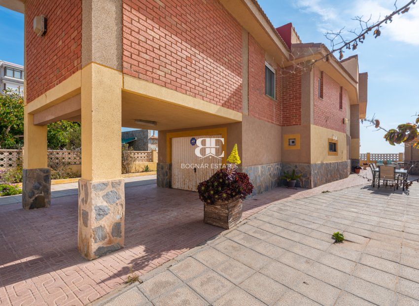 Herverkoop - Villa -
Guardamar del Segura