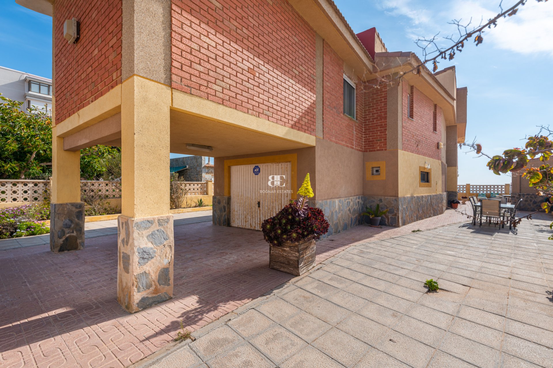 Herverkoop - Villa -
Guardamar del Segura