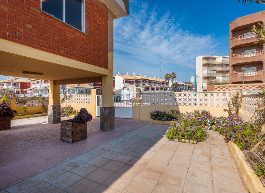 Herverkoop - Villa -
Guardamar del Segura