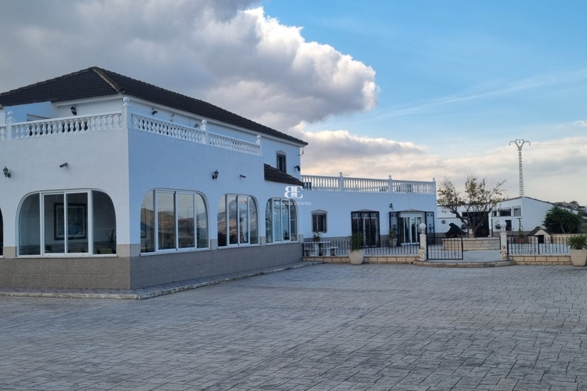 Herverkoop - Villa -
Hondón de los Fráiles