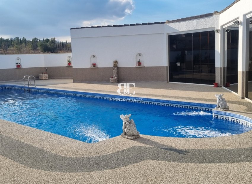 Herverkoop - Villa -
Hondón de los Fráiles