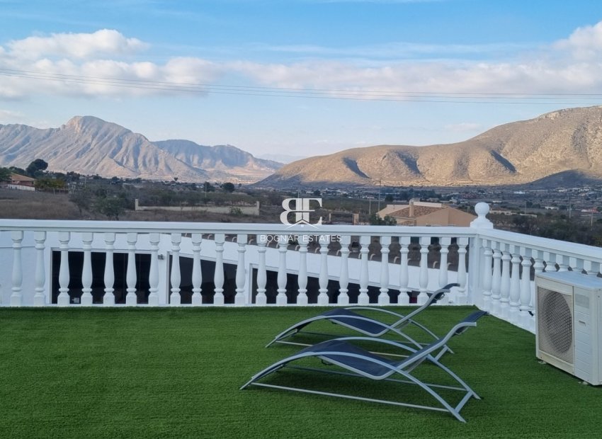 Herverkoop - Villa -
Hondón de los Fráiles