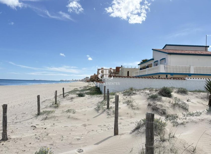 Herverkoop - Villa -
La Manga del Mar Menor - Mar Menor